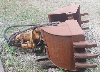 Hydrauliczny chwytak dwuszczękowy - 3