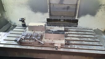 Haas VF-3YT/50 Centrum obróbcze Pionowe - 3