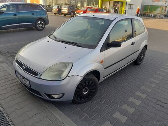 Ford Fiesta mk5 - 3