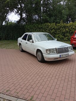 Mercedes-Benz W124 - 3