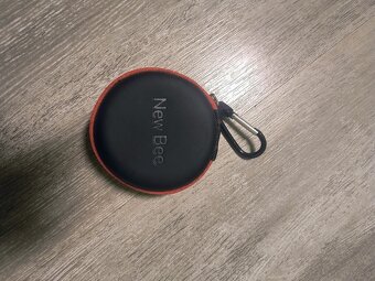 Bezprzewodowa słuchawka bluetooth New Bee + usztywniene etui - 3