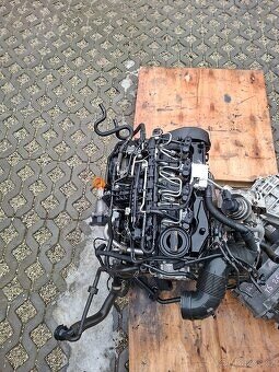 Silnik 1,6 tdi 77kw Typ: CAYC Dily z silników - - 3