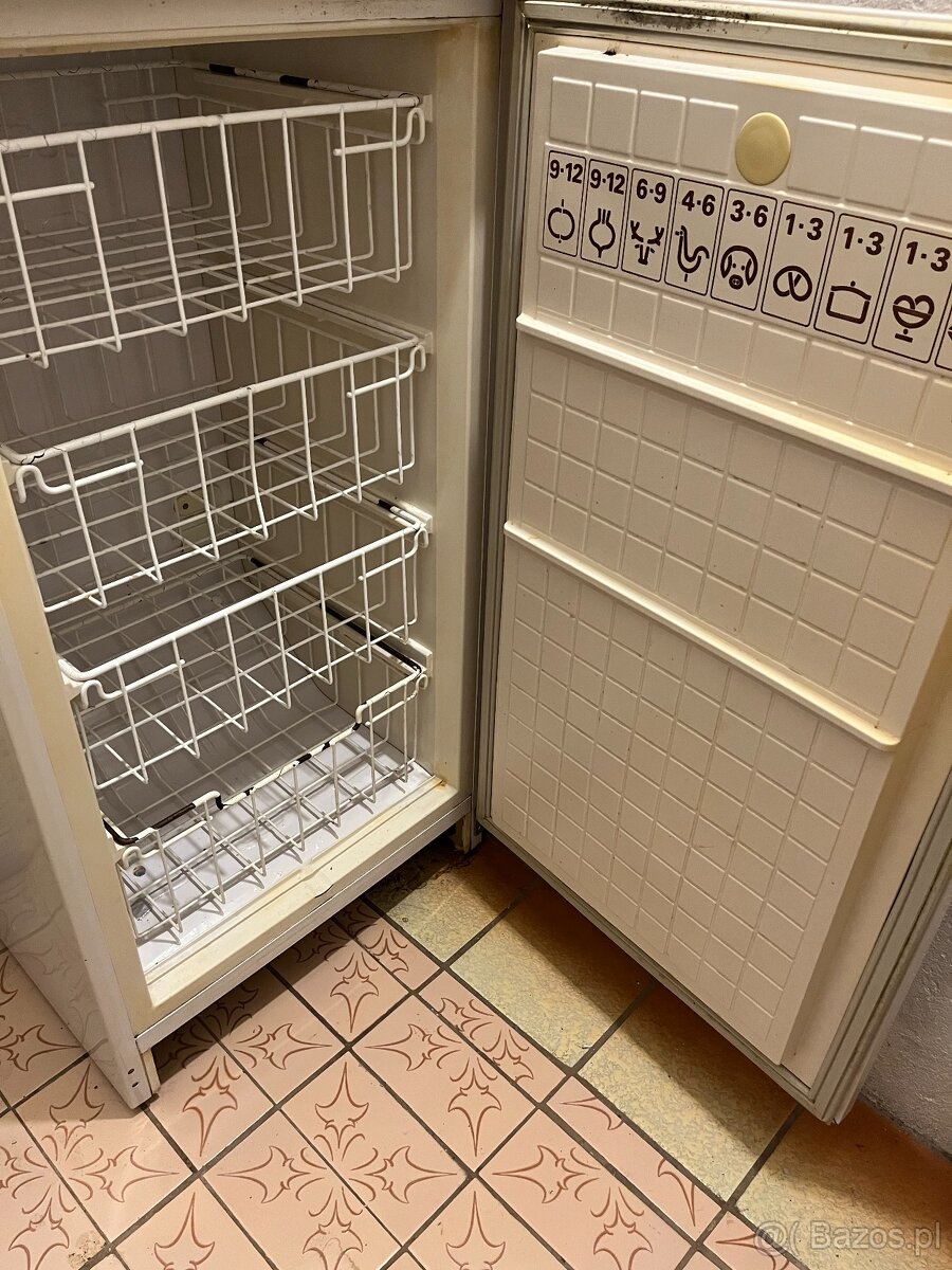TANIO cena za obie- duża lodówka i dobrze mrożąca zamrażarka - 4