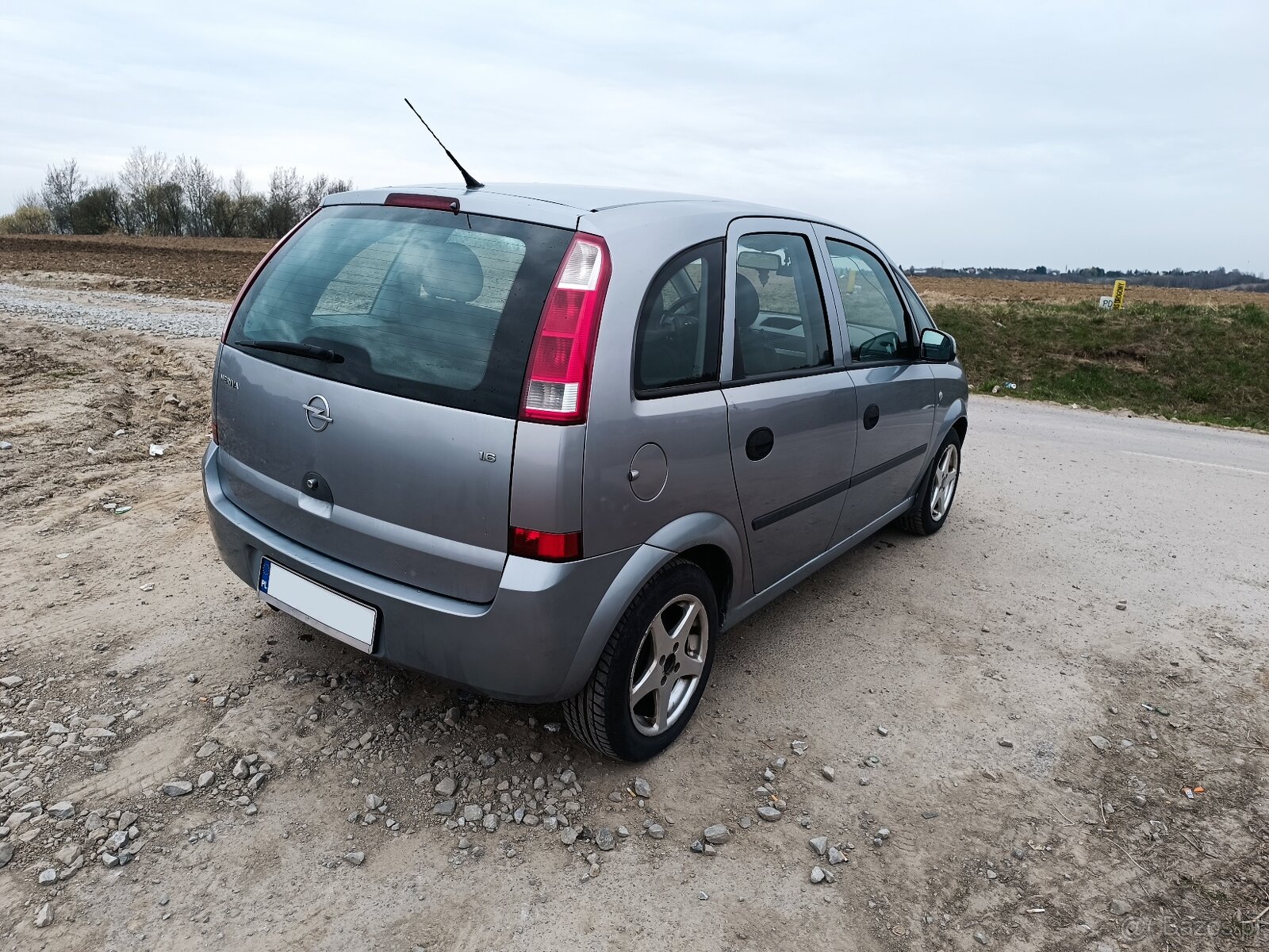 Opel Meriva A 1.6 2004 - sprzedam - 4