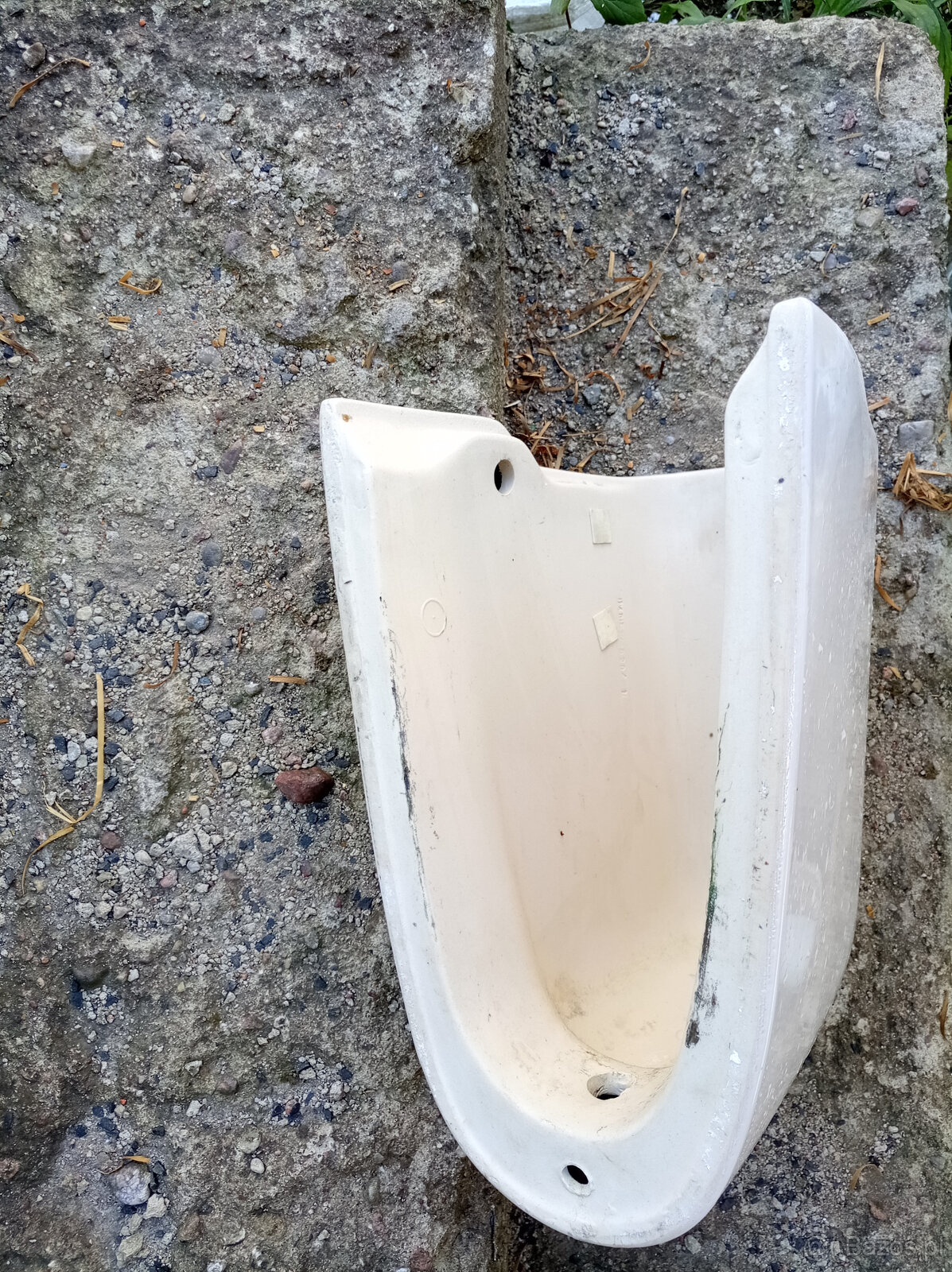 postumenty podwieszane pod umywalkę - 4