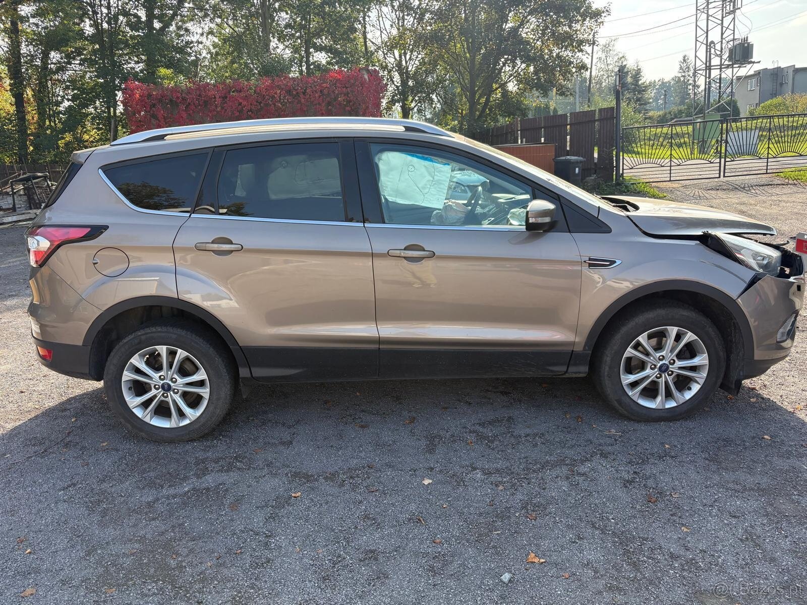 Ford Kuga 1.5i 110kw, r.2019, klimatyzacja, nawigacja - 4
