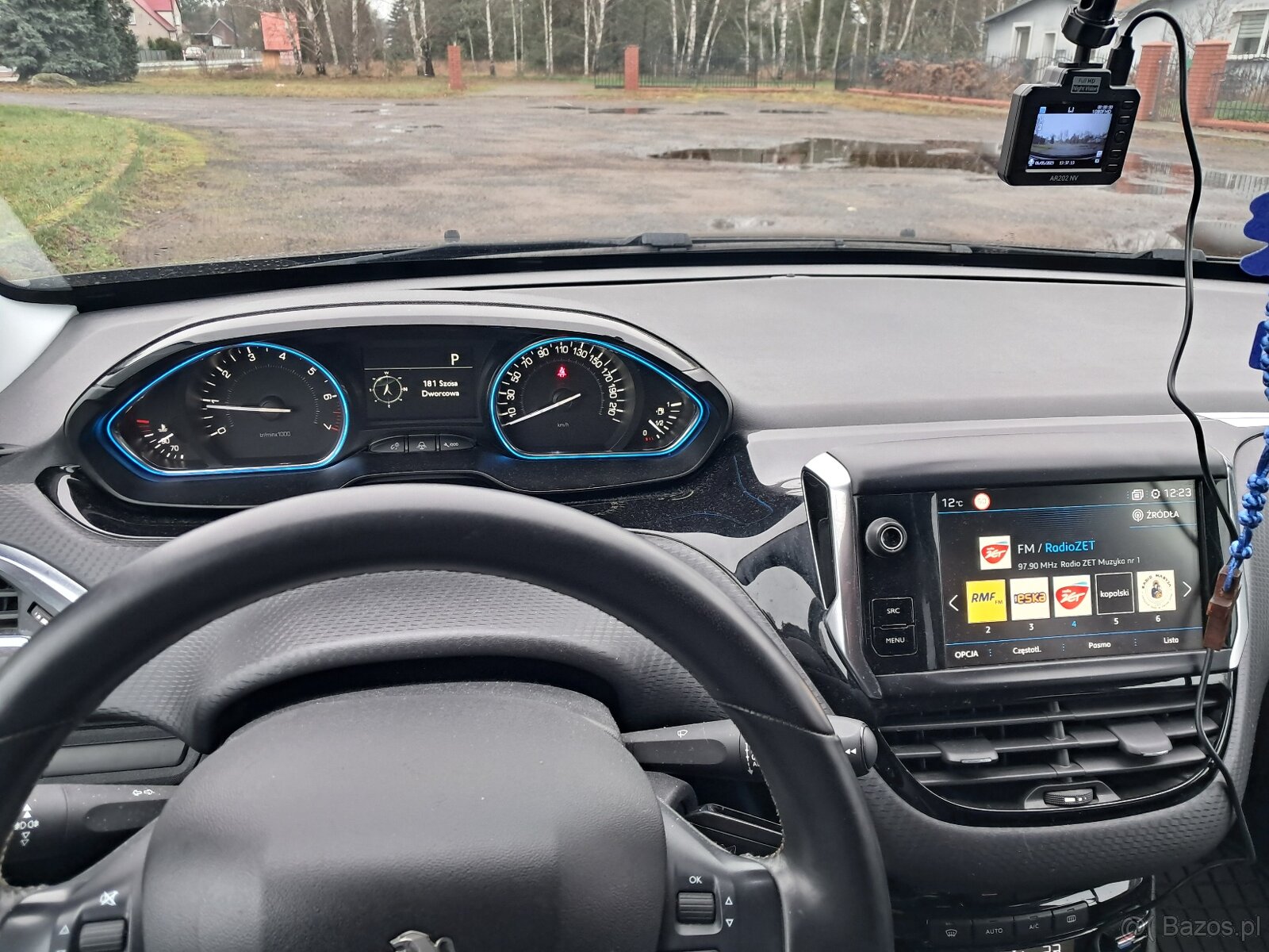 Peugeot 2008 - 4