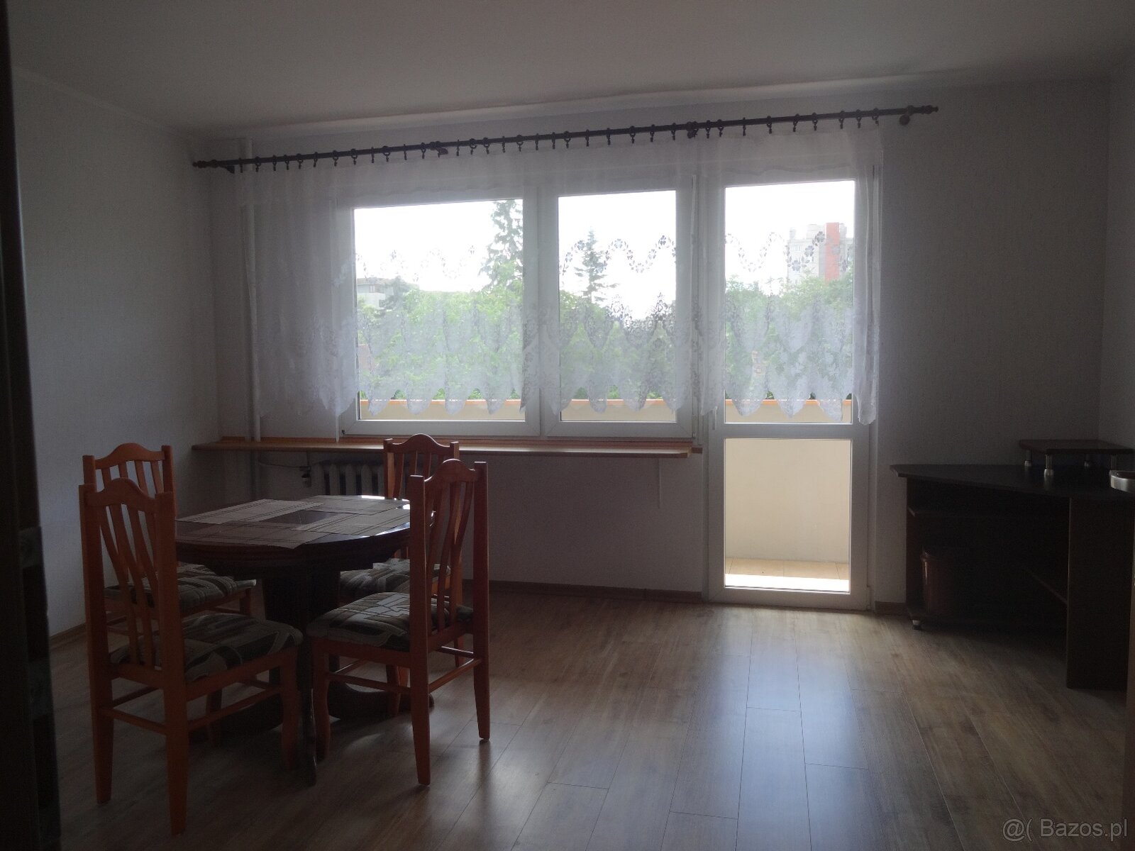 Do wynajęcia 2 pokoje, oddzielna kuchnia - 4