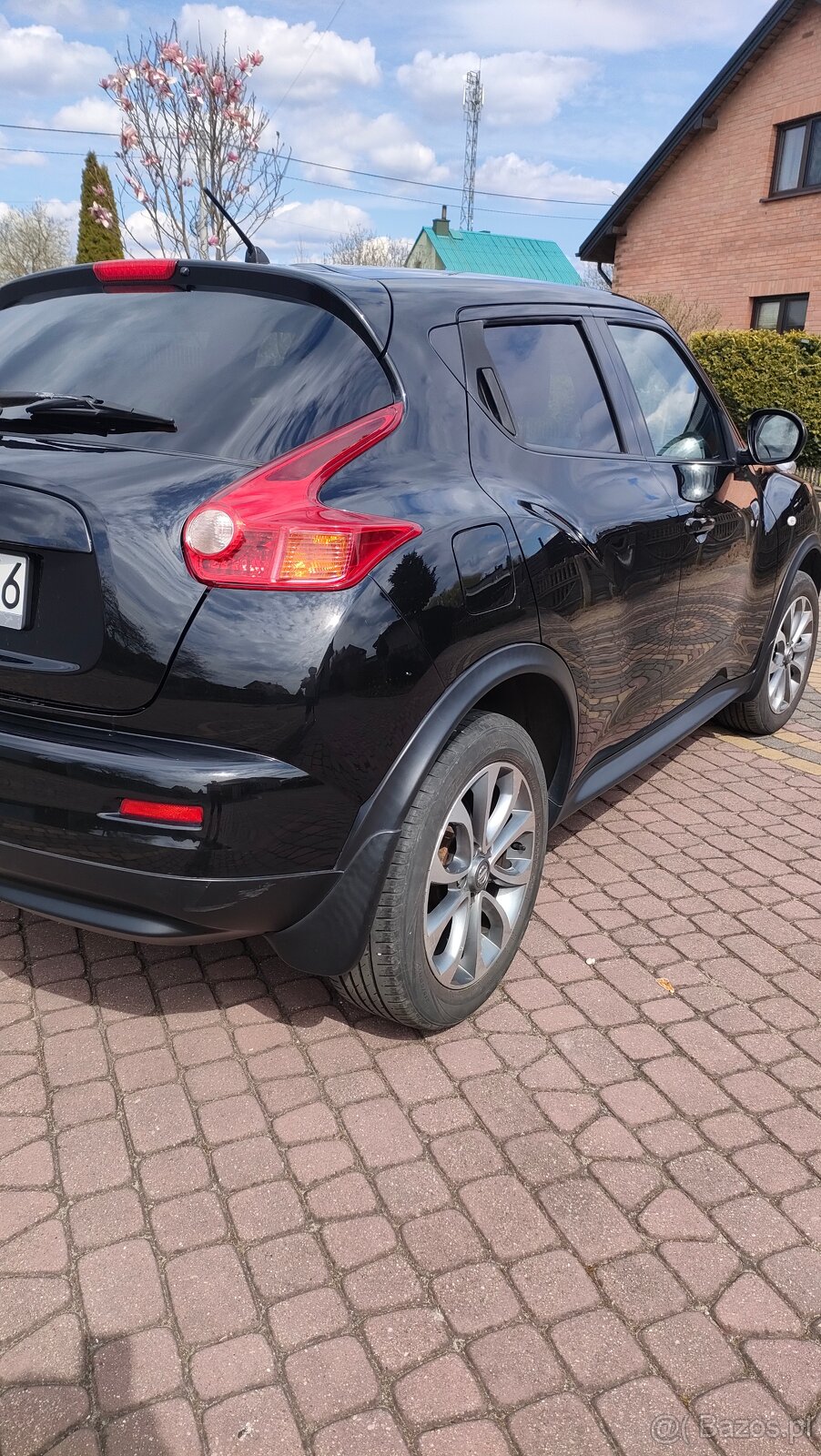 Sprzedam Nissana Juke 1,6 ,117KM rok 2013 - 4