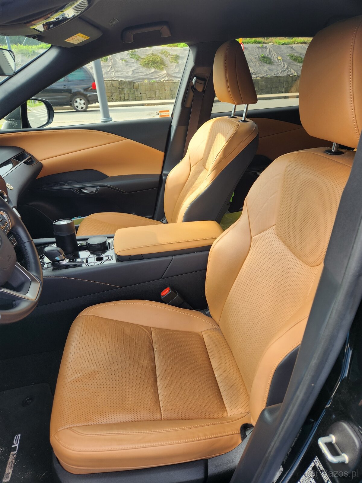 Sprzedam Lexus RX 2023 R - 4