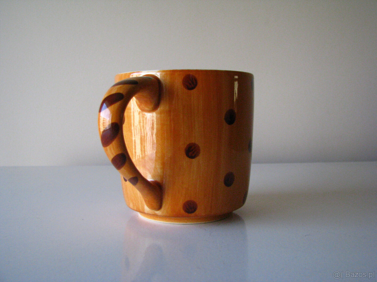 Urocze kubki w kropki z figurką delfina i pieska w środku 3D - 4