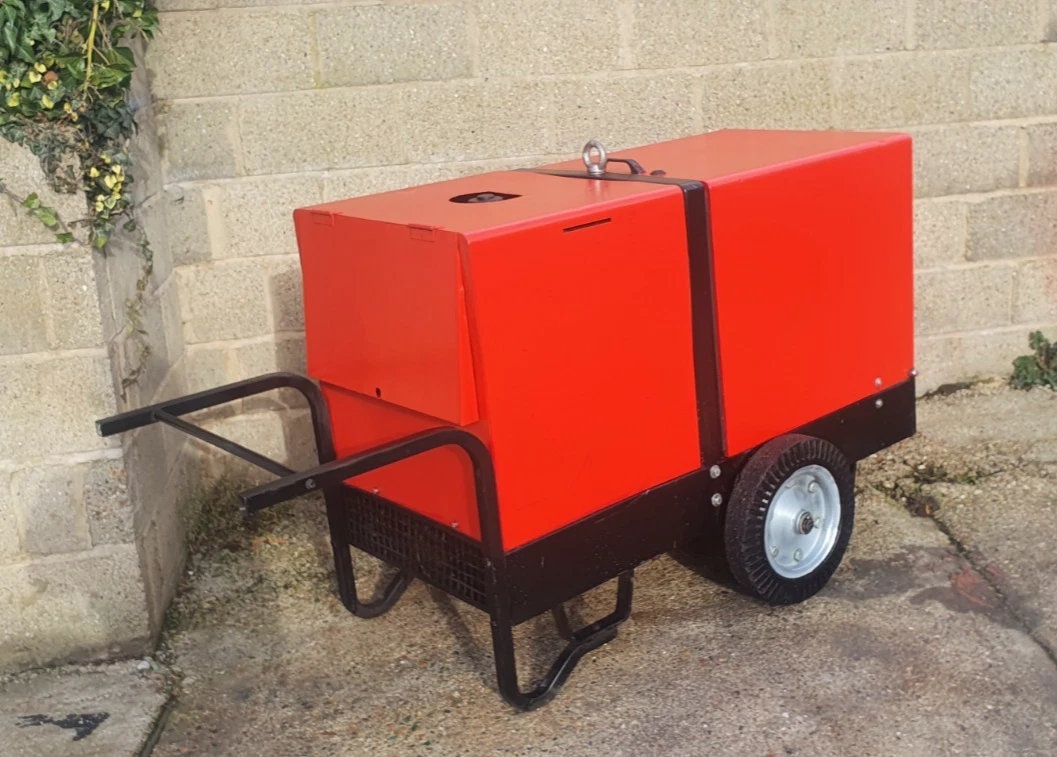 Pramac P11000 10 kVA 9,7 kW wyciszony generator diesla - 4