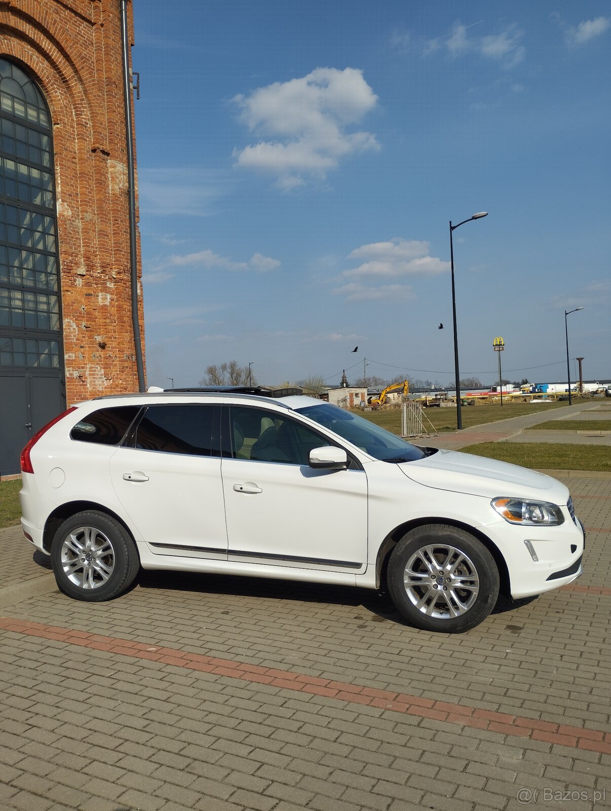 Volvo XC60 2.0 T5 B KAMERA COFANIA CZUJNIKI PARKOWANIA NAVI - 4
