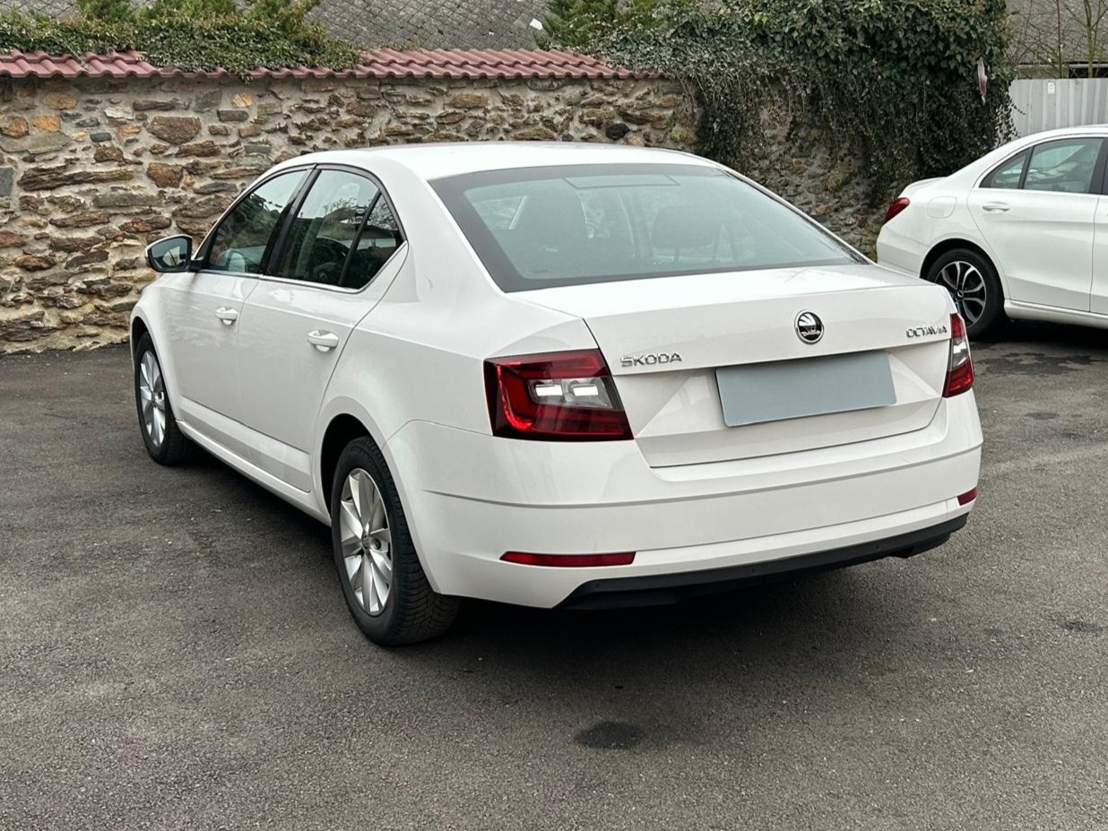 Škoda Octavia 2.0 TDI style - 4