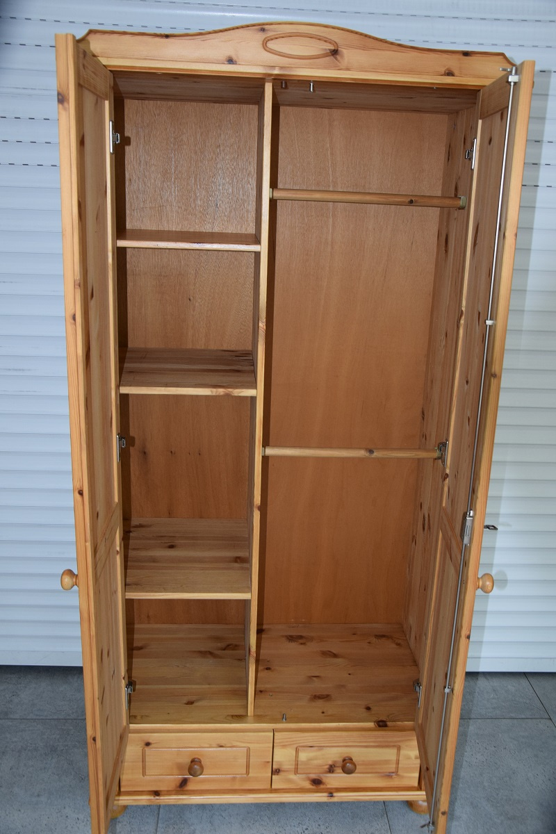 szafa z drewna sosnowego - jak nowa - 4