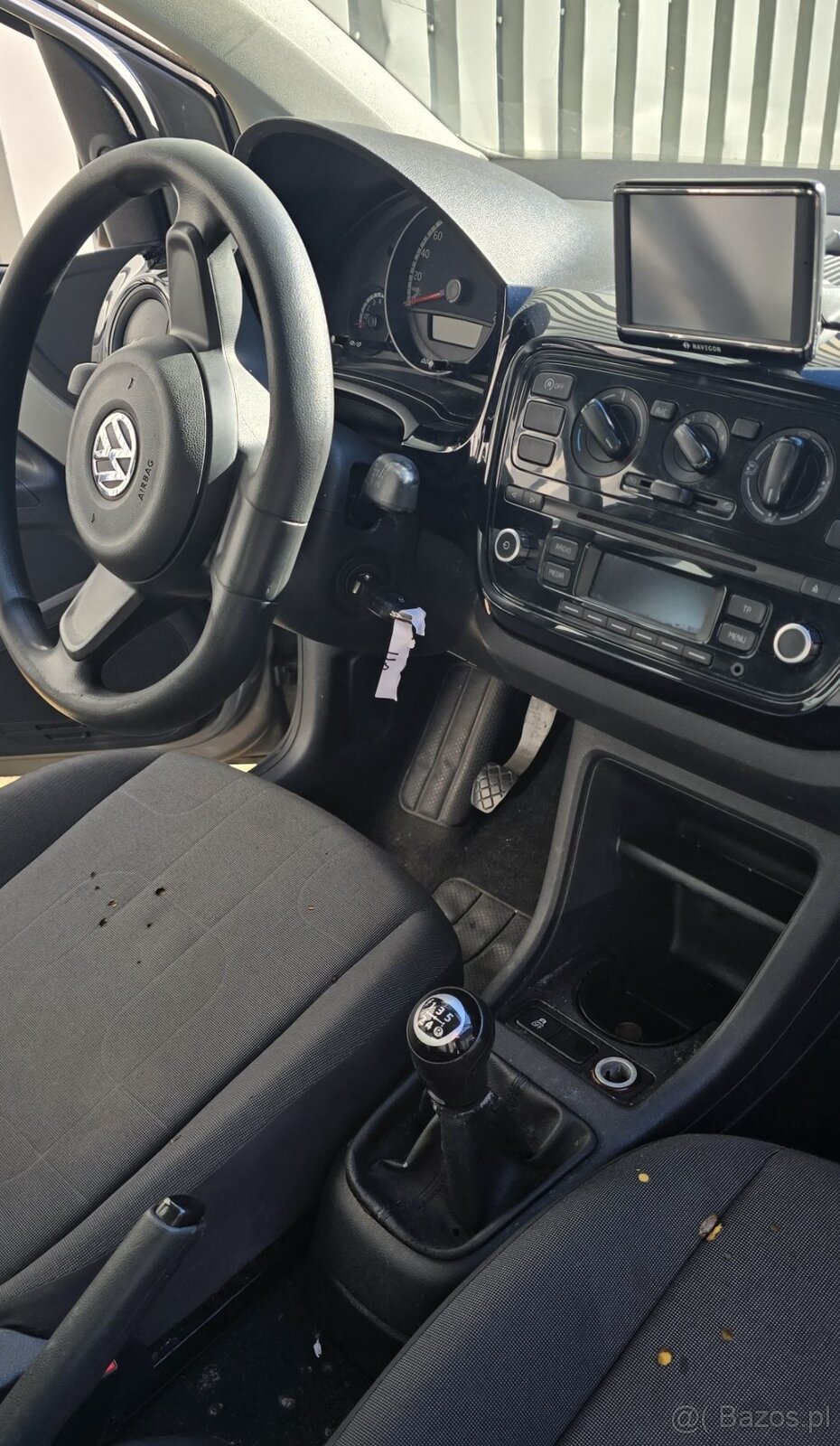 Volkswagen UP 1.0 - 4