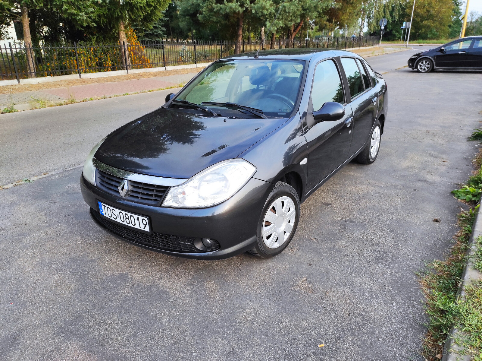 SPRZEDAM RENAULT THALIA 2011 ALL INCLUSIVE - 4