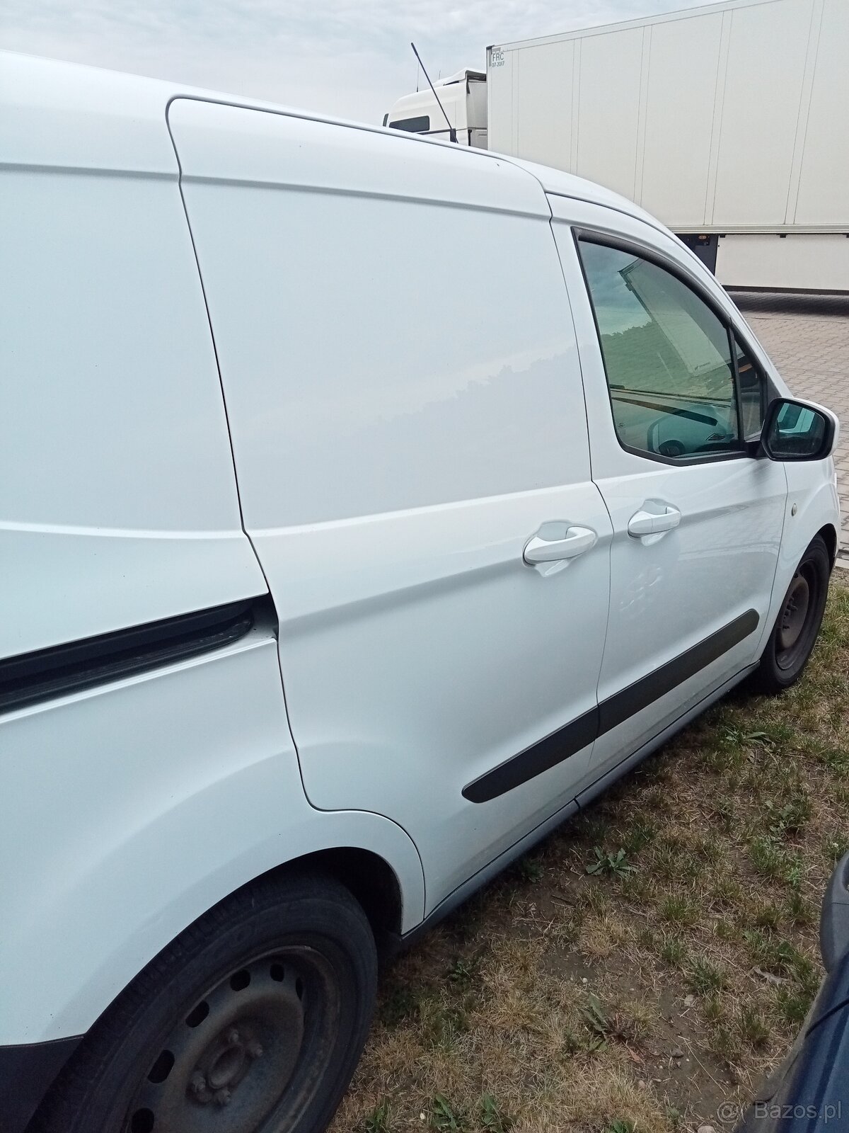 Ford Transit Courier - 4