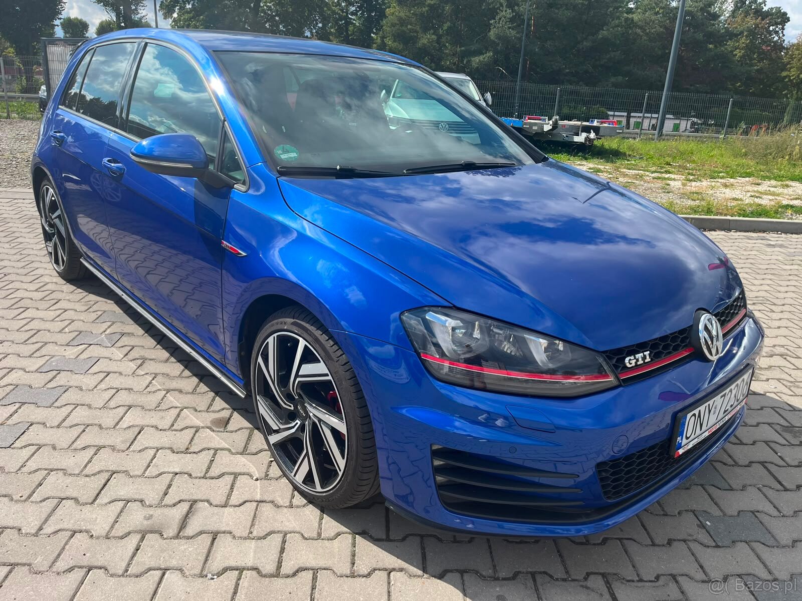 Volkswagen Golf GTI 2.0 230 KM - 4