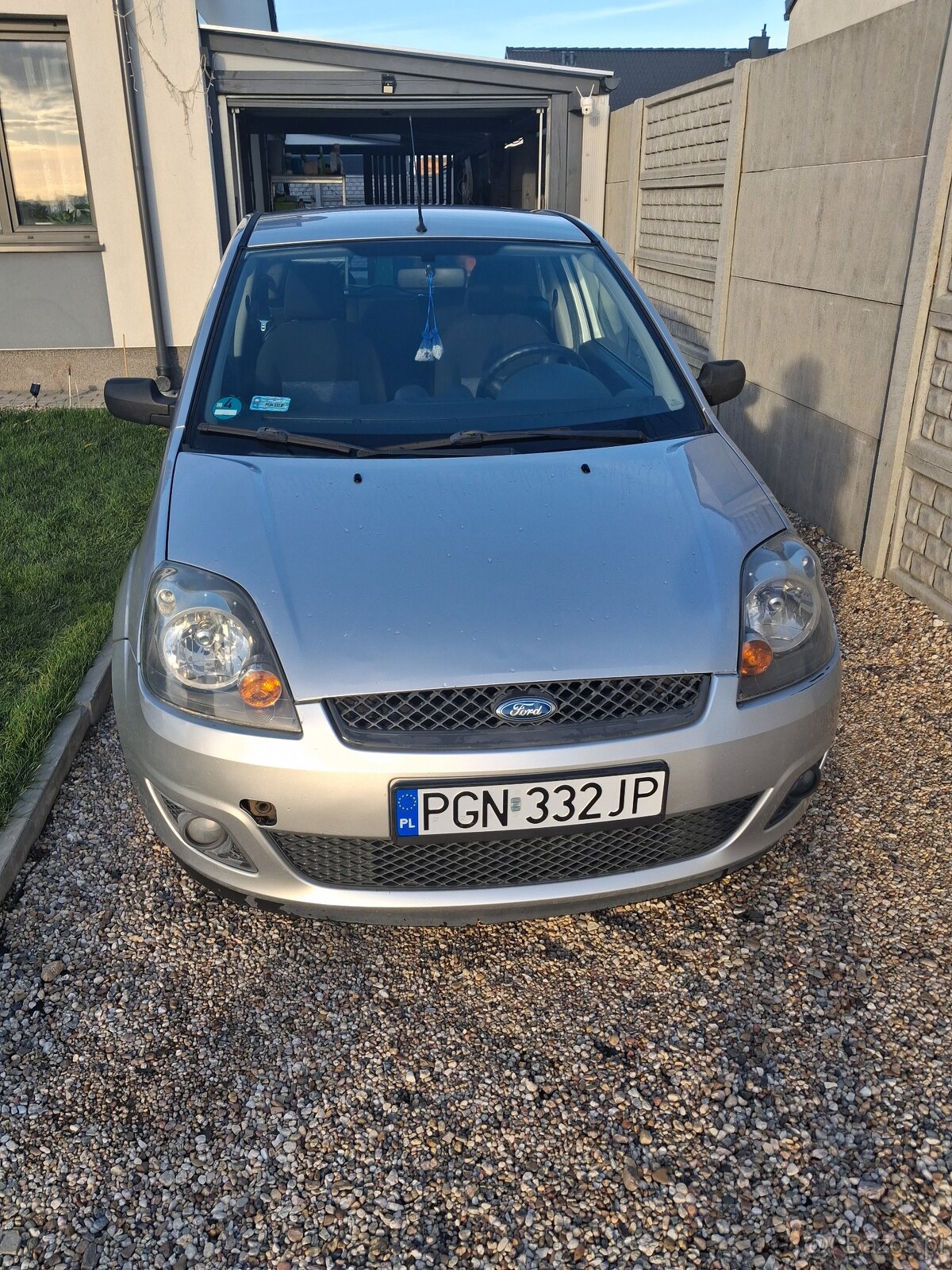 Sprzedam ford fiesta 1.3 benzyna 2007 r - 4
