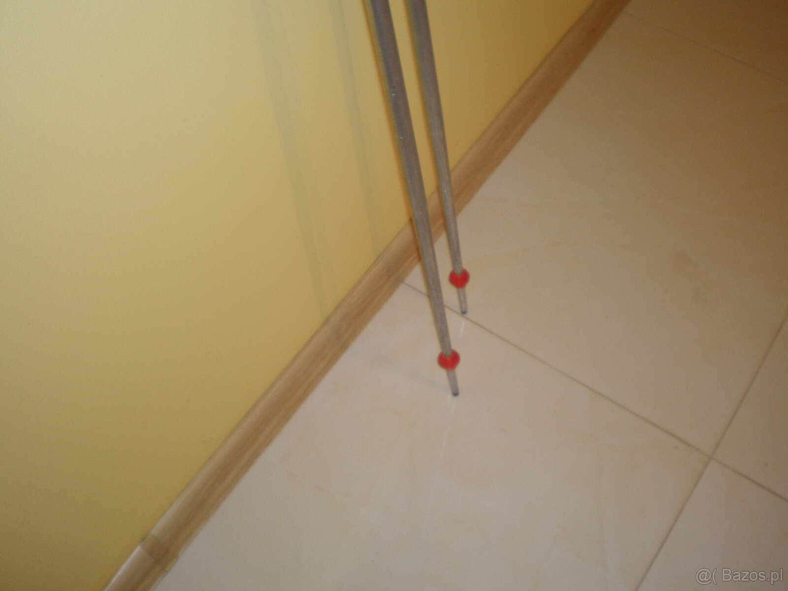 Sprzedam kijki narciarskie 125 cm., używane, stan dobry. - 4