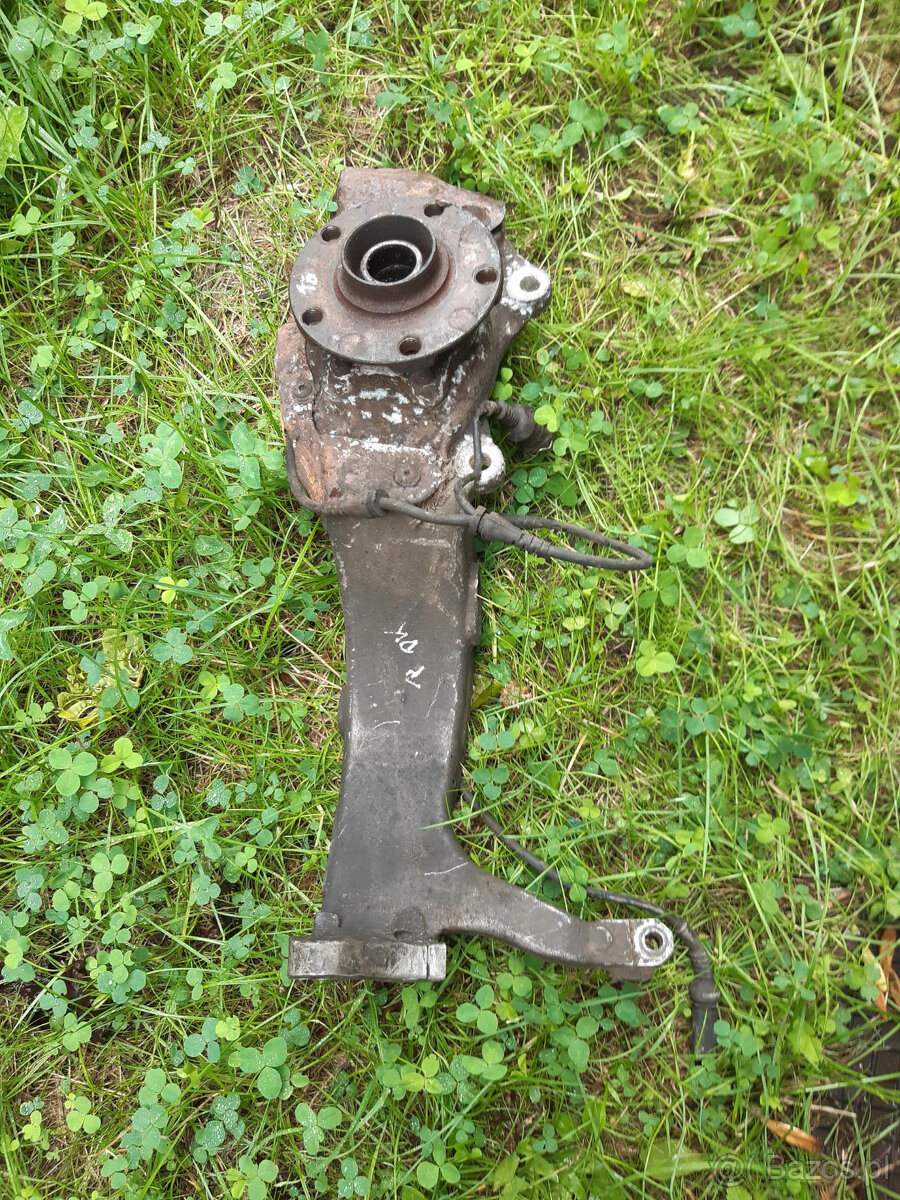 AUDI A8, S8 D2 - zwrotnica aluminiowa - 4