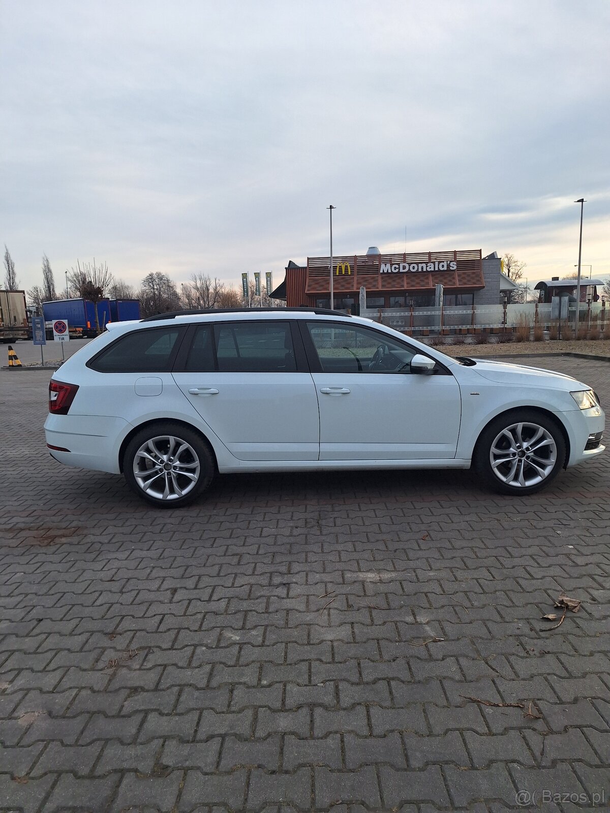 Skoda Octavia 2018r - 4