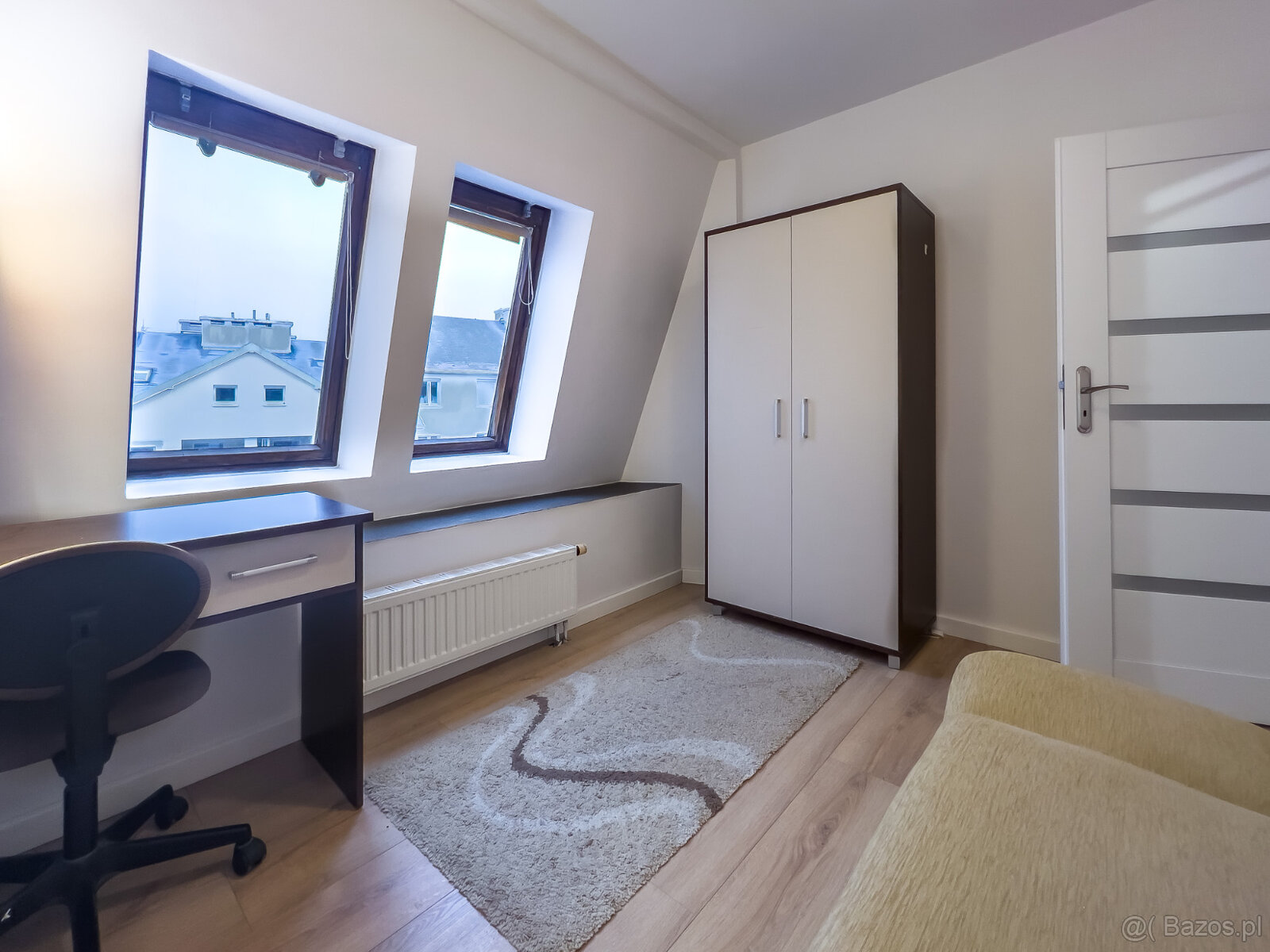 Sprzedam mieszkanie 2 pokoje 42,3m2 , piwnica 5m2 - 4