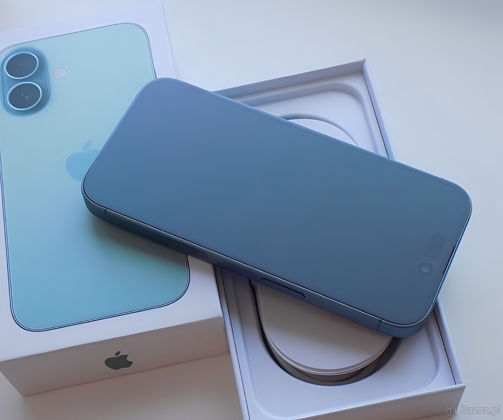 iPhone 16 Teal BATERIA 100% TOP - 4