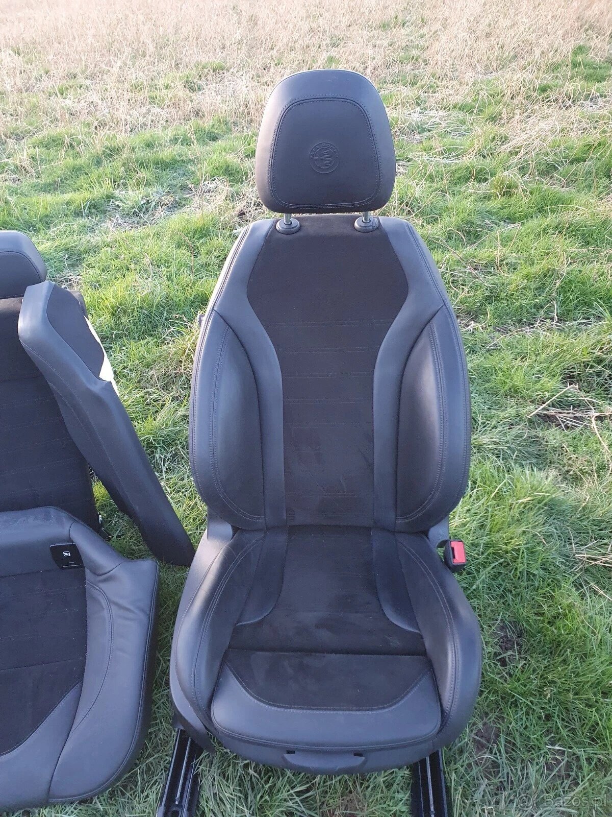 Fotele przednie Alfa Romeo Alcantara z napędem elektrycznym - 4