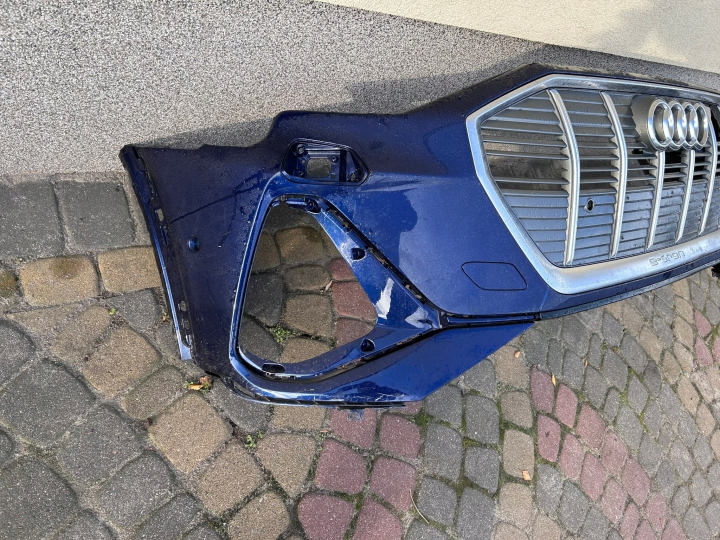 Zderzak przód Audi Q8 E-Tron 4KE807437C - 4