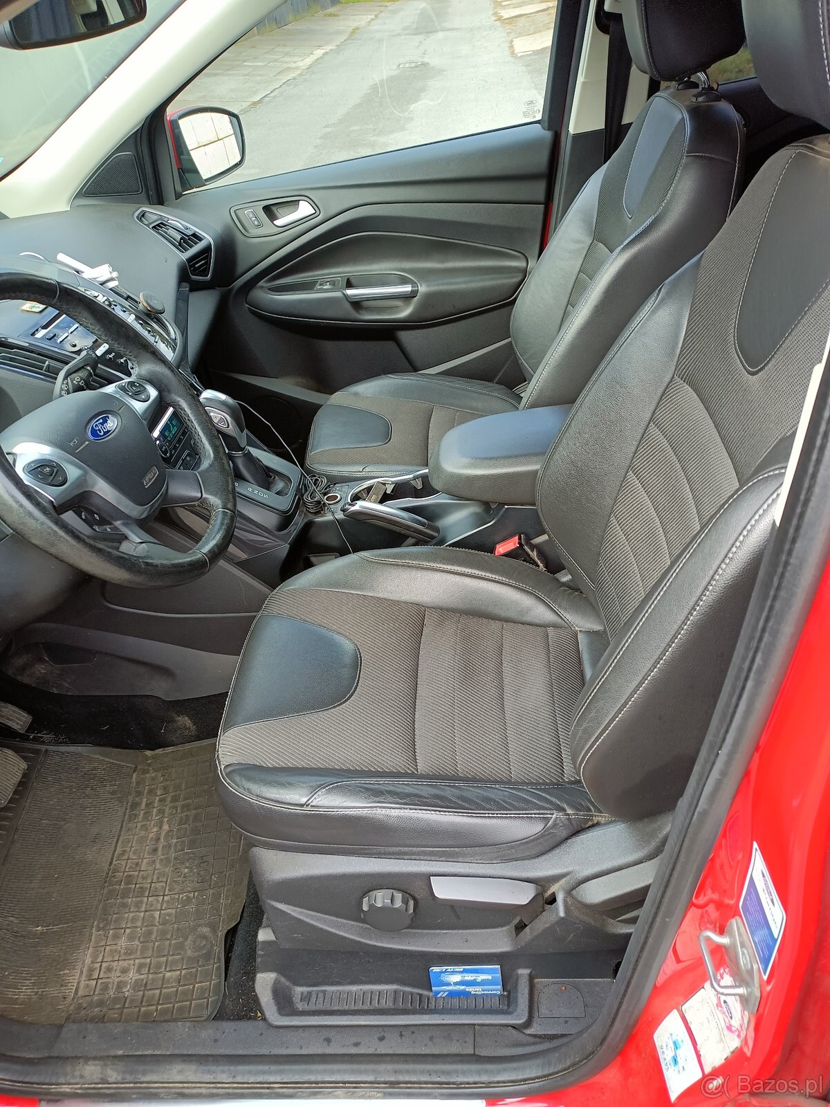 Ford Kuga - 4