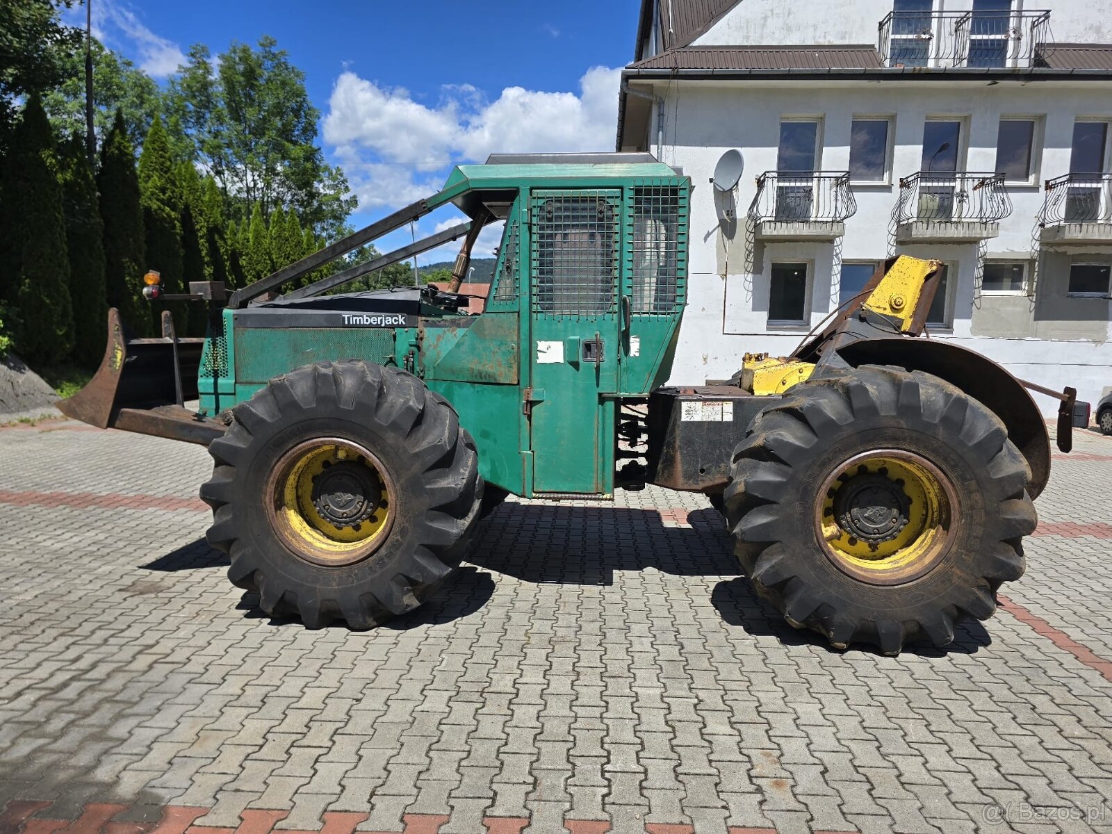 TIMBERJACK 240B - 4