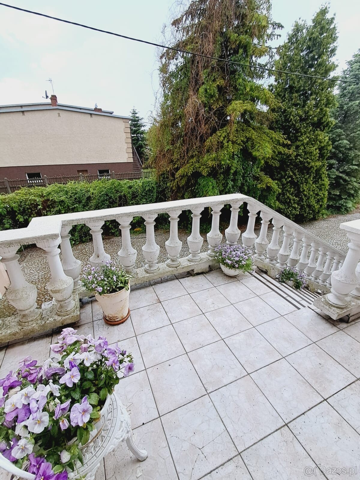 Dom parterowy z użyt. poddaszem o pow. 240 m2,Wolica - 4