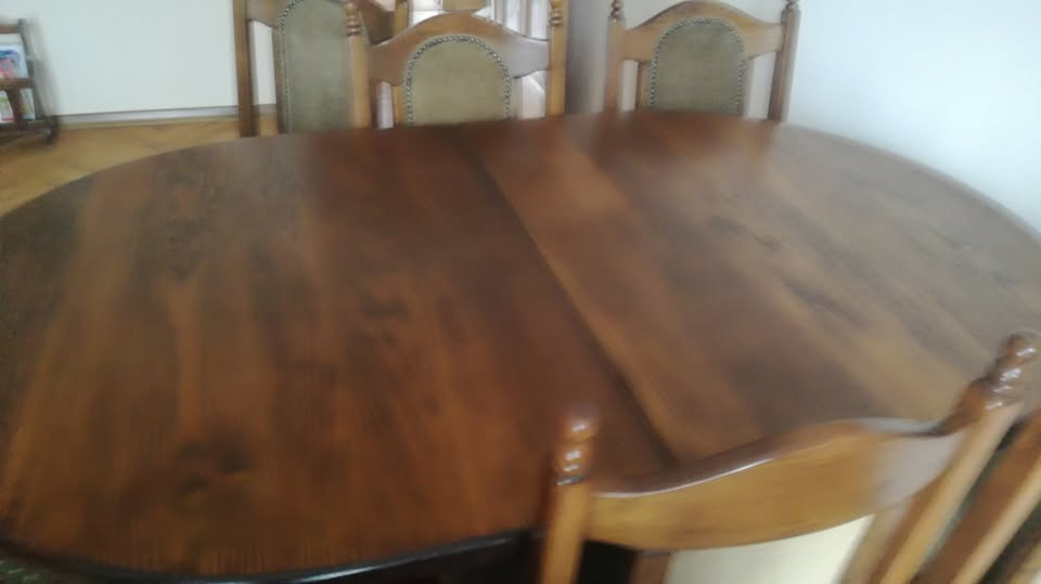 stół i 6 krzeseł - 4