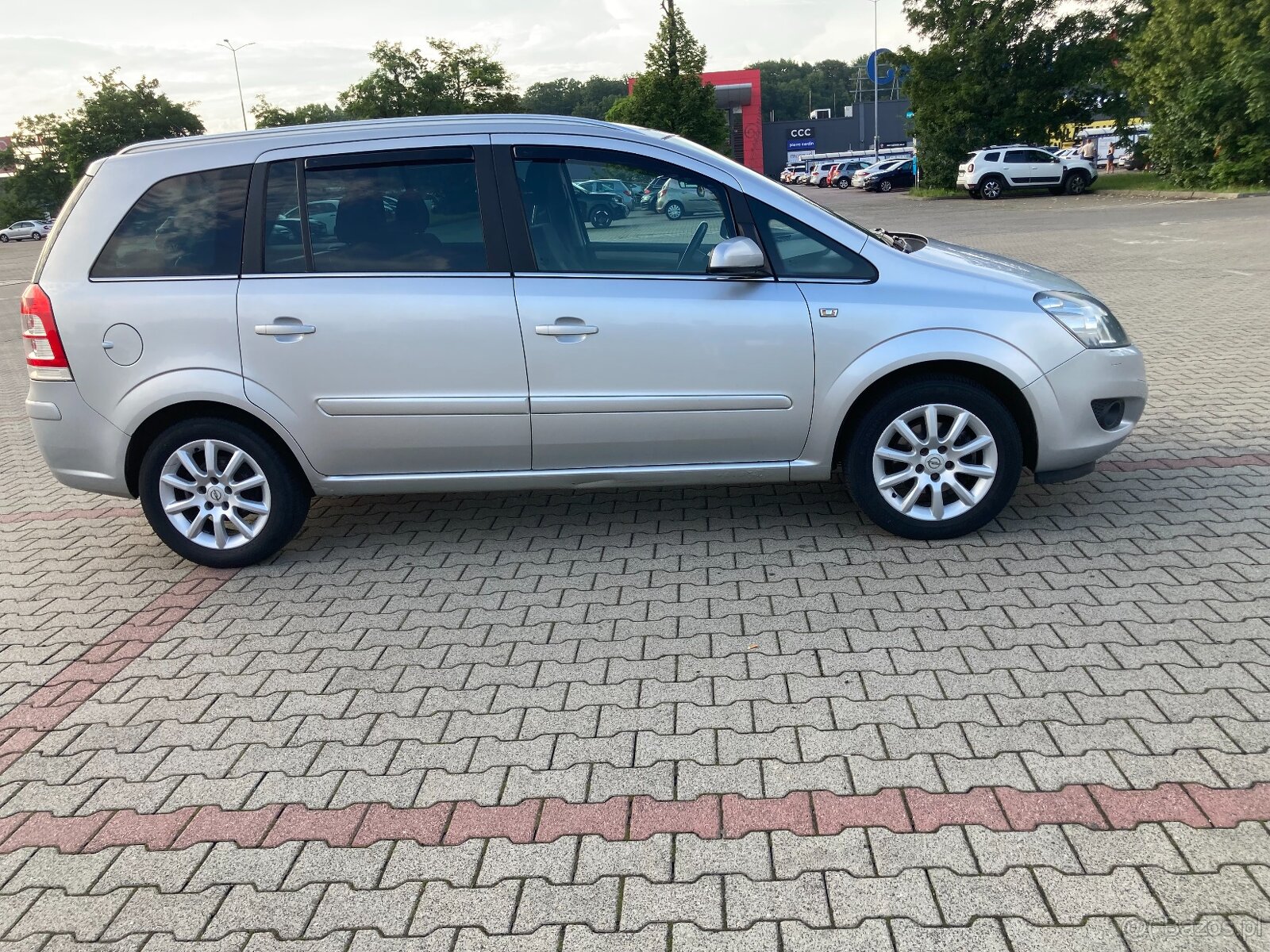 Zafira 7-Osobowa 1.8-Benzyna - 4