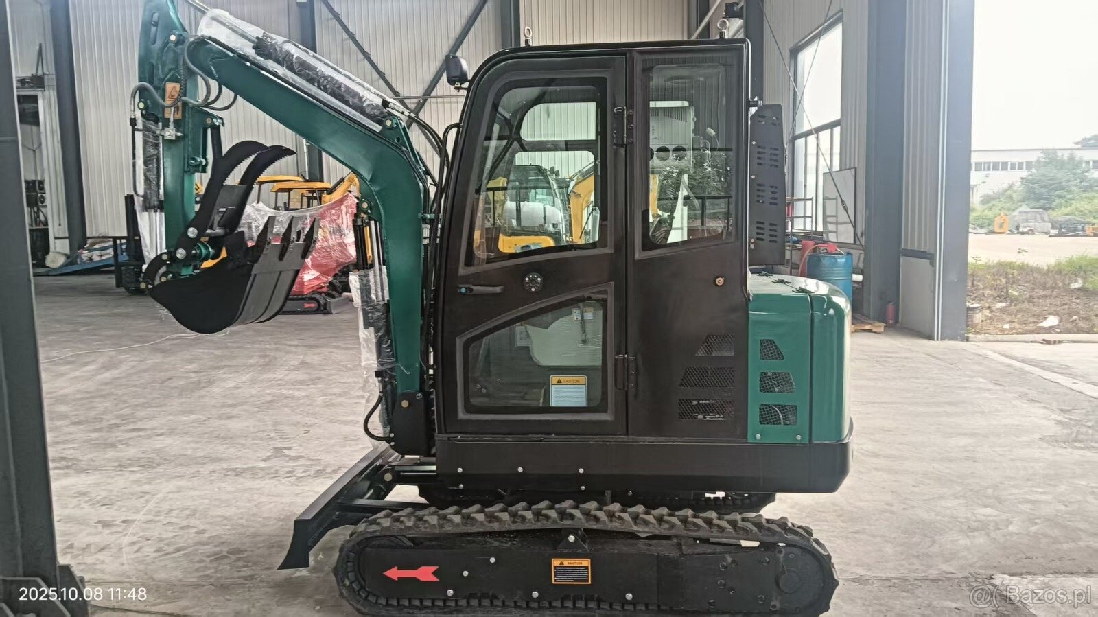 KOPARKA GĄSIENNICOWA 3,5T - 4