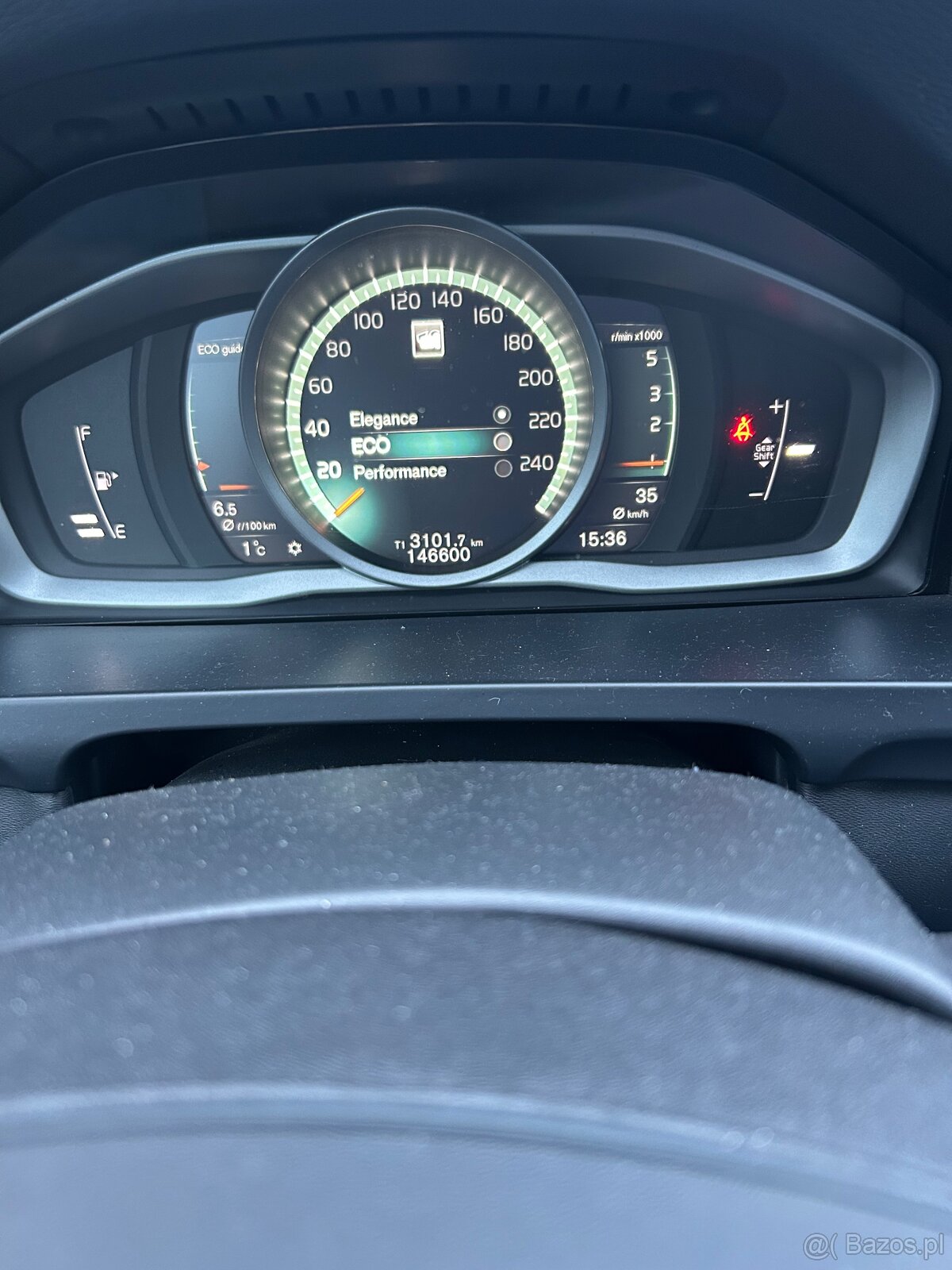 Volvo V60 2017r 2.0D2 - 4