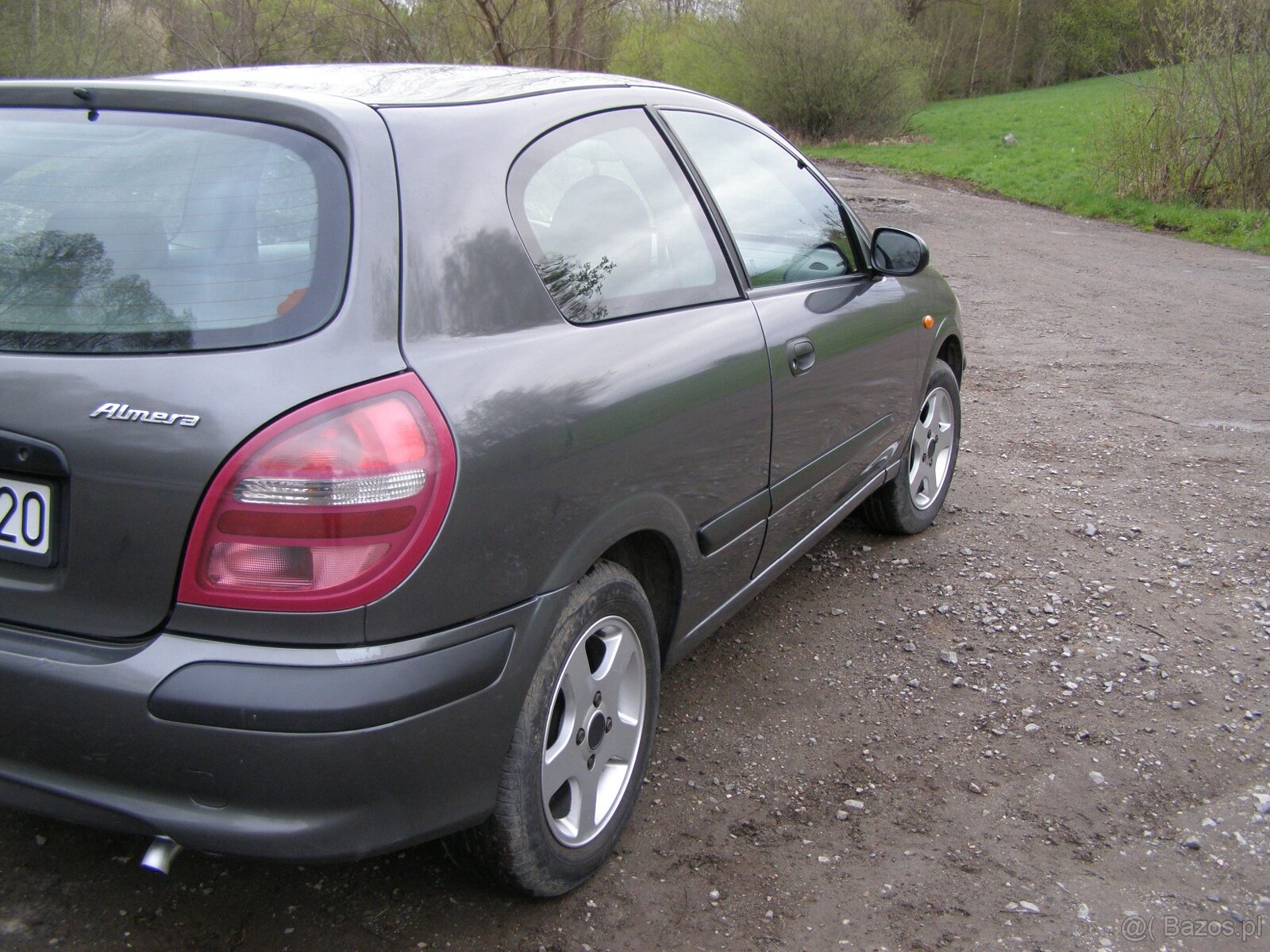 Nissan Almera 1,8 benzyna, rok 2002 - 4