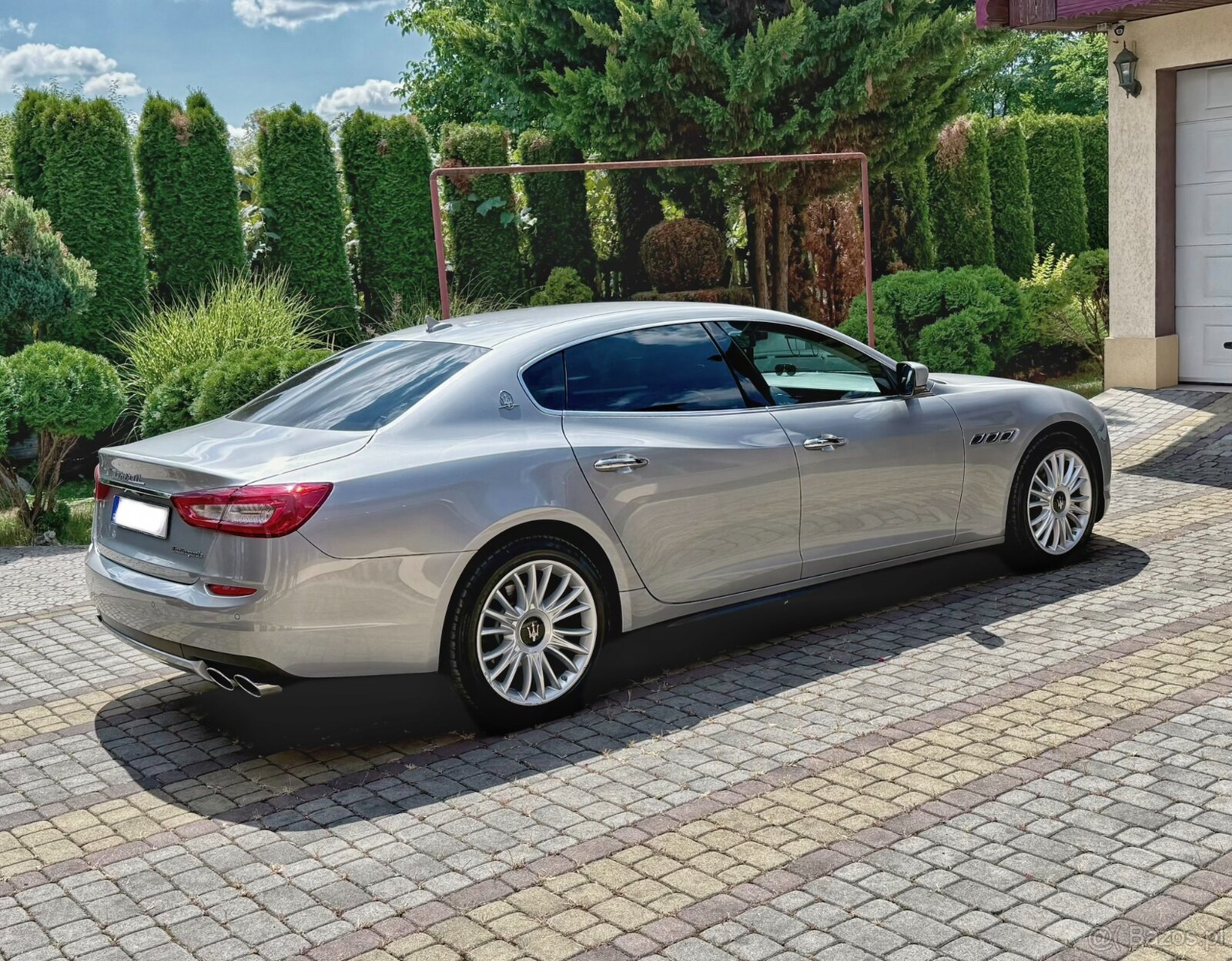 Maserati Quattroporte - 4