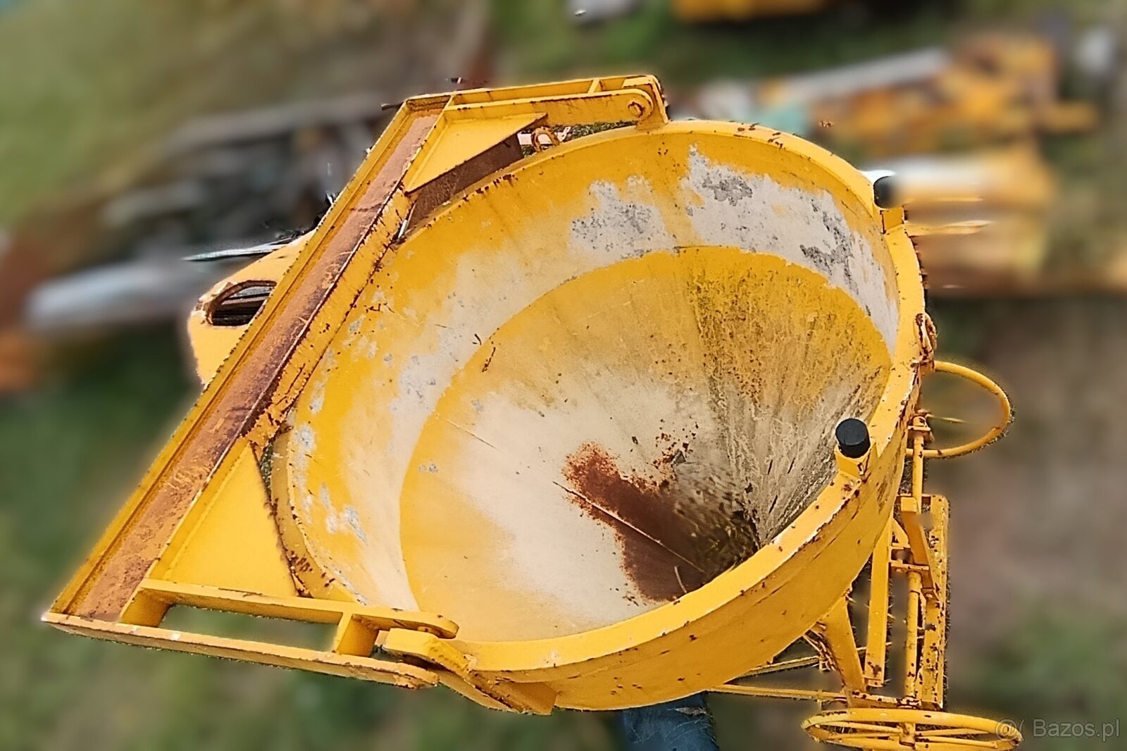 Pojemnik, zbiornik, kubeł do betonu 750 L - 4