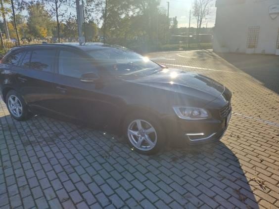 VOLVO V60 2017R 2,0DIESEL - 4