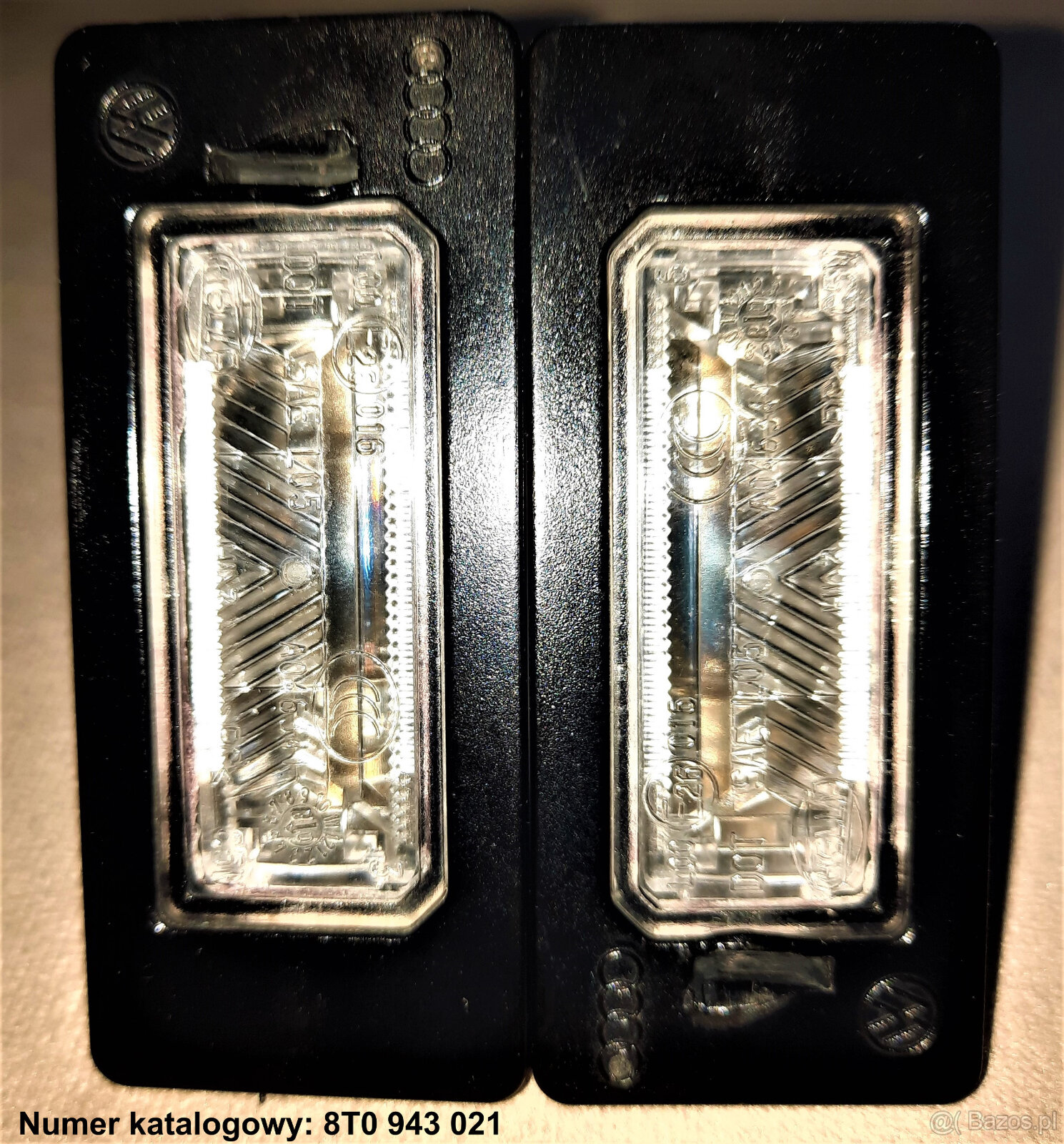 Sprzedam oryginalne lampki do Audi A4 B8 ośw. rejestracji - 4