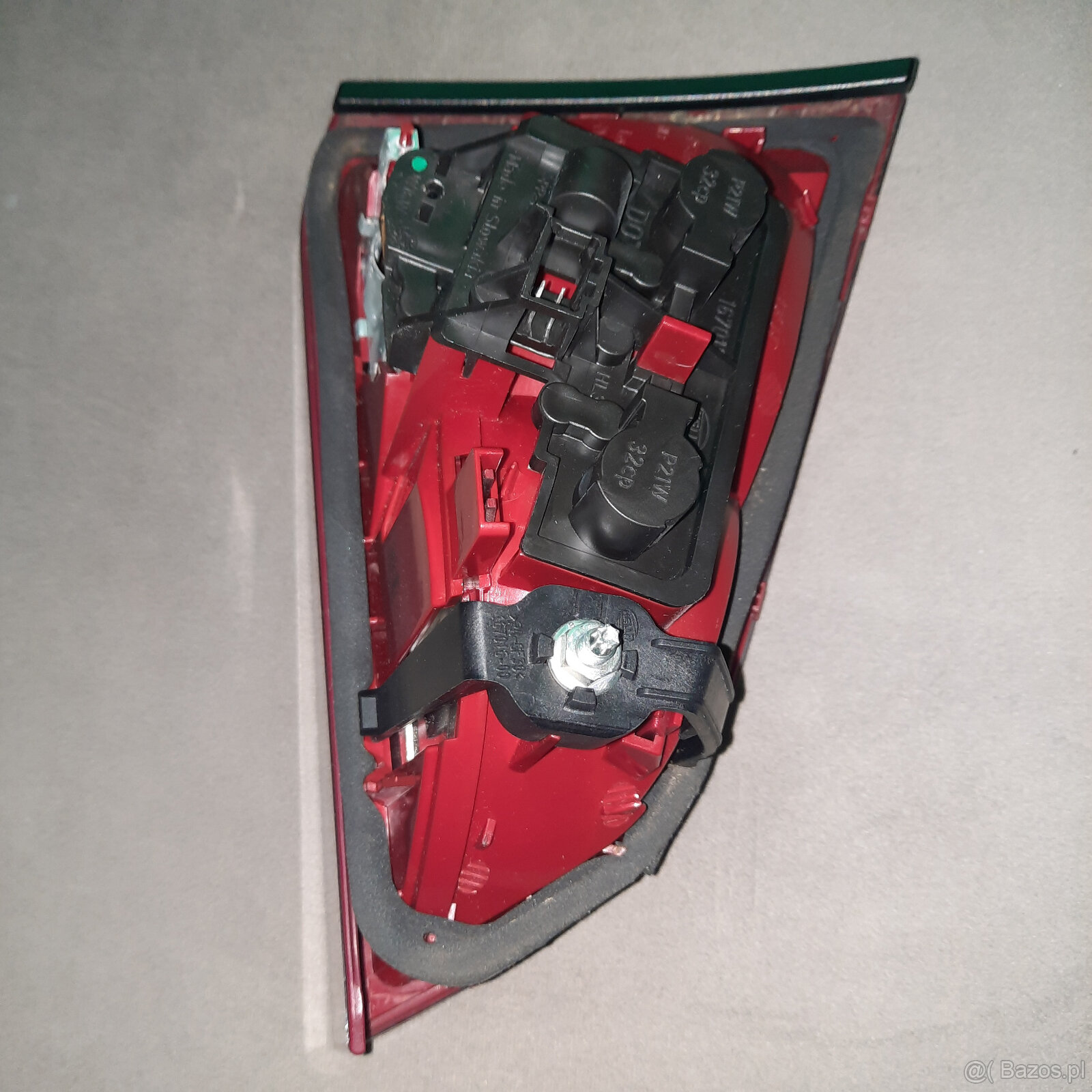 Sprzedam: oryginalna lampa (prawy tył ) Audi A4 B8 (Sedan) - 4