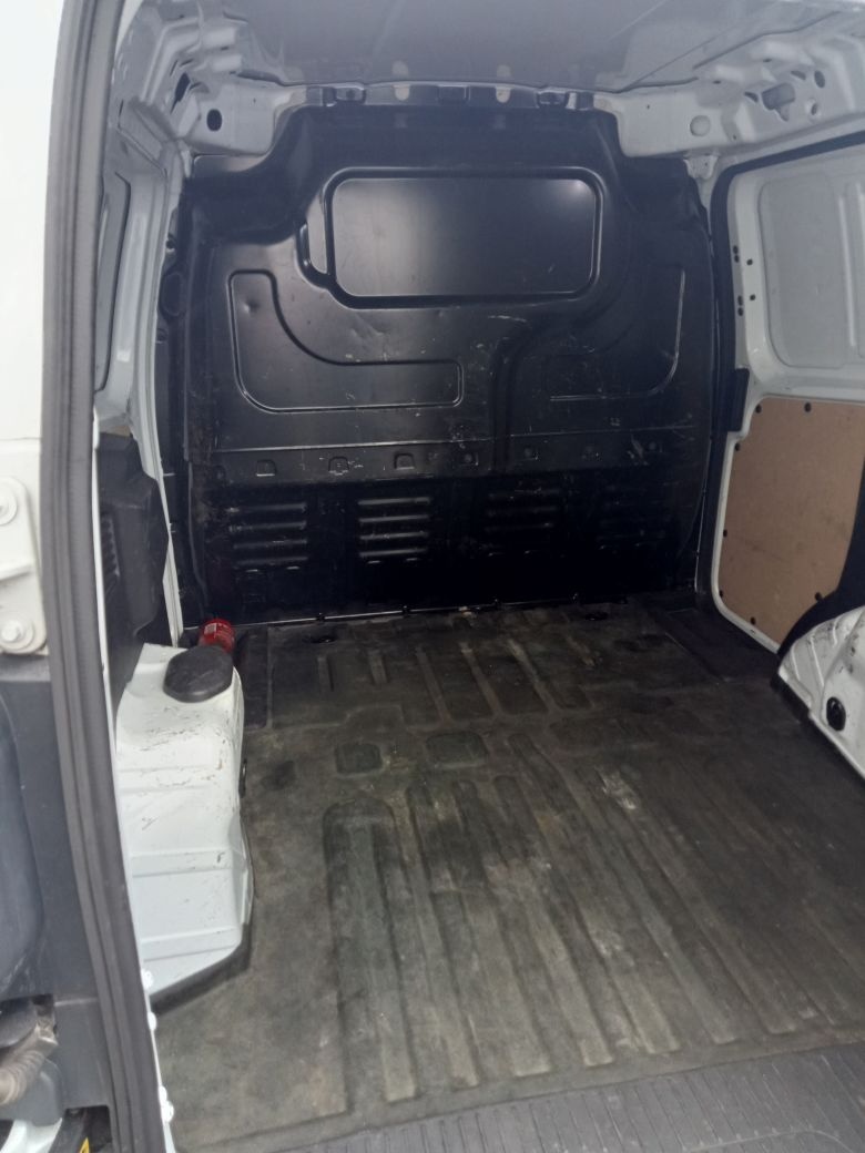 Ford Transit Courier 1.5 - 4
