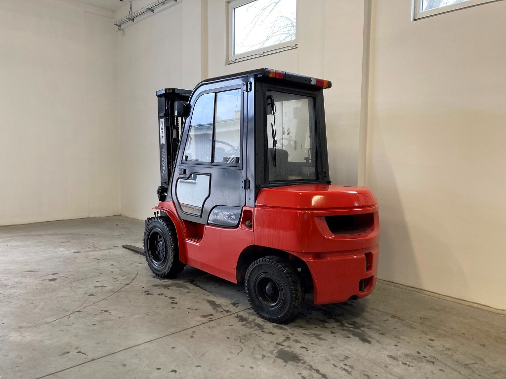 Sprzedaję używany wózek widłowy BT DT 35 (00845) - 4