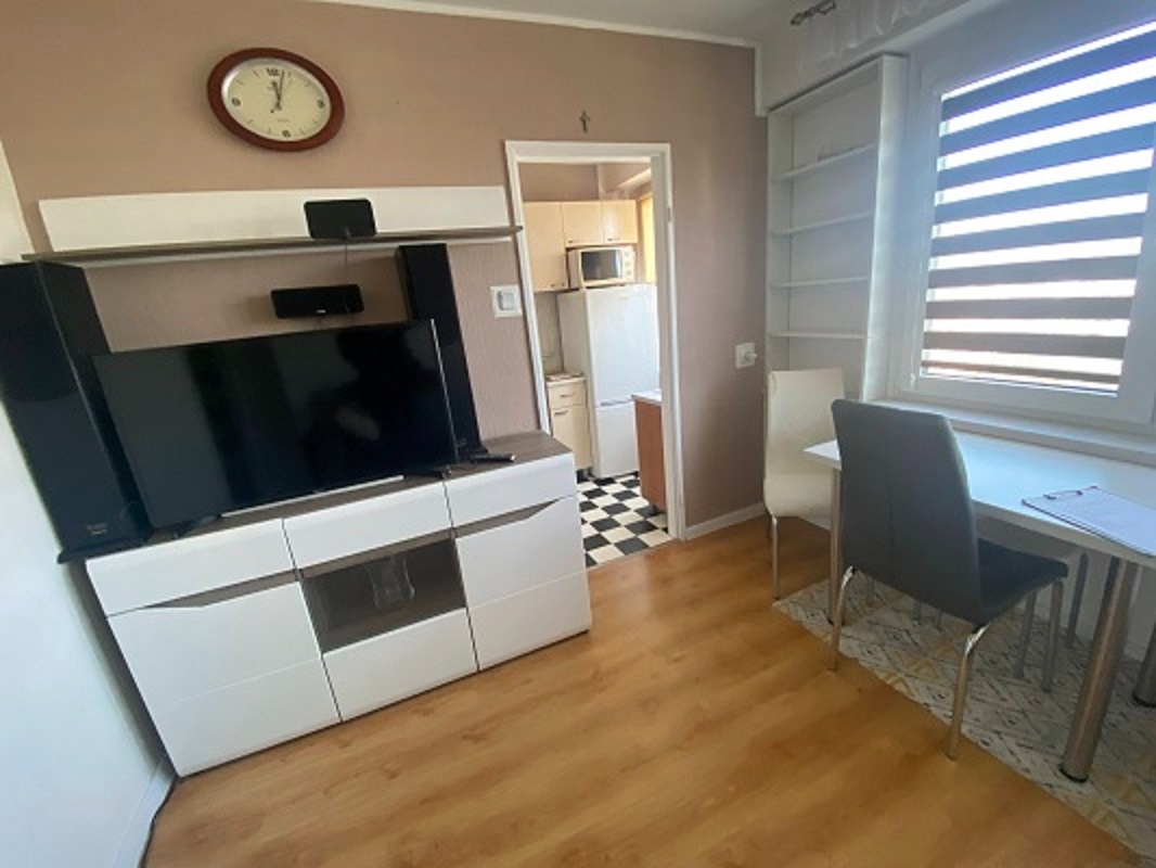 2 pokoje, 33m2, III piętro, umeblowane, Os. Widok - 4