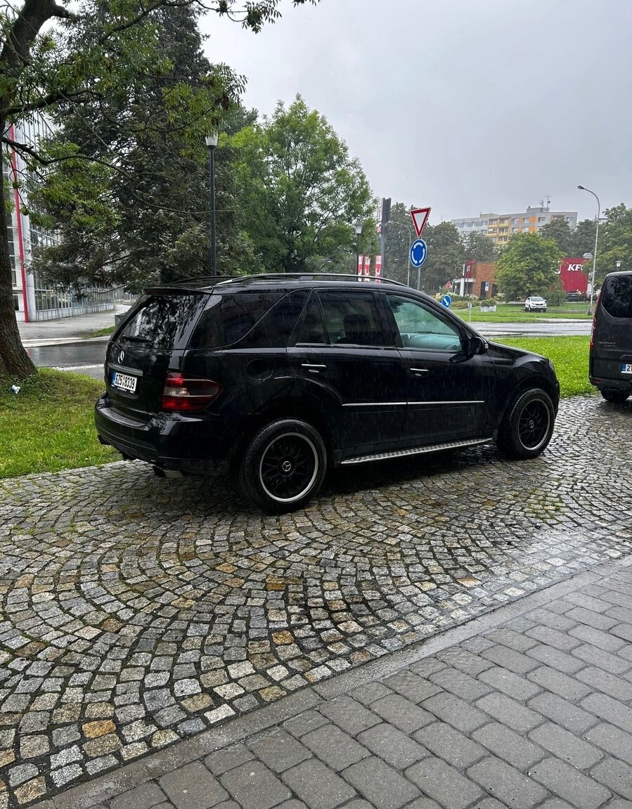 Mercedes-Benz ML320 CDI (W164, 2007) - 4