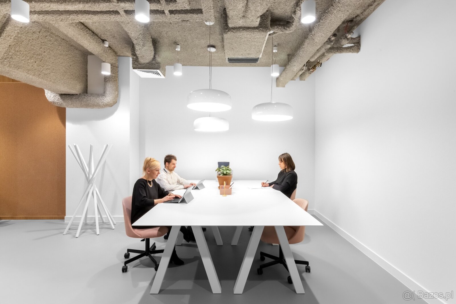 Odkryj wiele sposobów pracy na swój sposób w Spaces Fabryka - 4