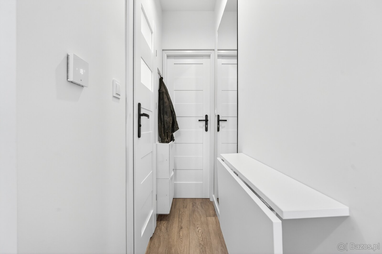 Pokój po remoncie wraz z umeblowaniem. - 4